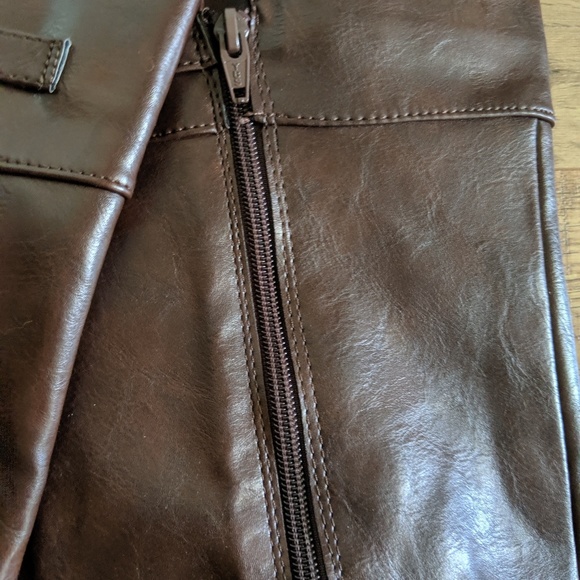 Brown Riding Boots - Picture 4 of 6